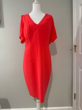 Elie Tahari Coral V-Neck Dress. Size 10